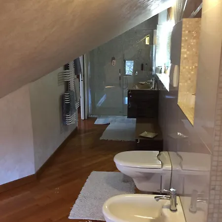 Bed & Breakfast Borgo Dei Fiori *